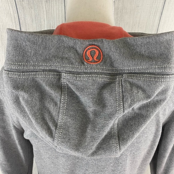 Lululemon jacket - Picture 4 of 7